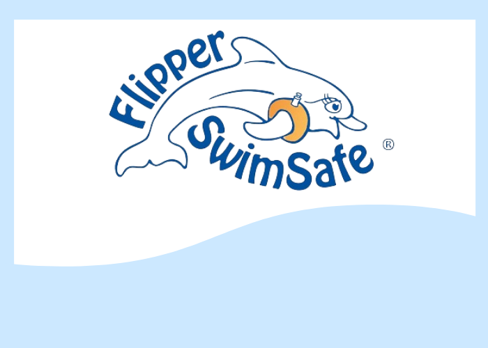 Das Logo "SwimSafe" mit einem springenden Delphin, der einen orangenen Schwimmflügel trägt