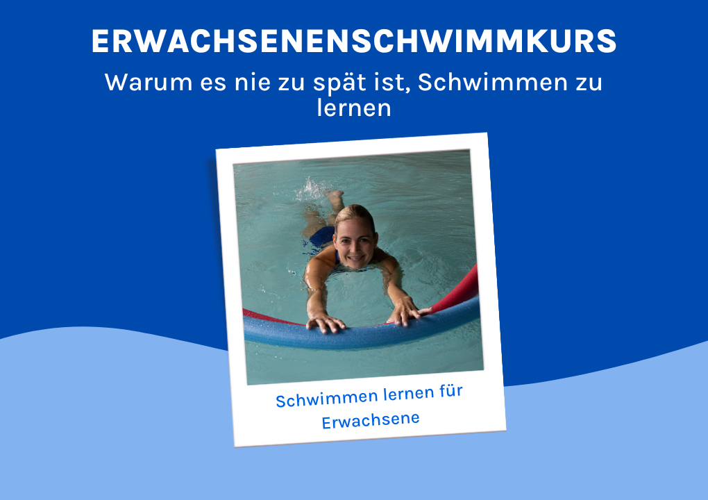 vier Erwachsene schwimmen zusammen und lernen schwimmen