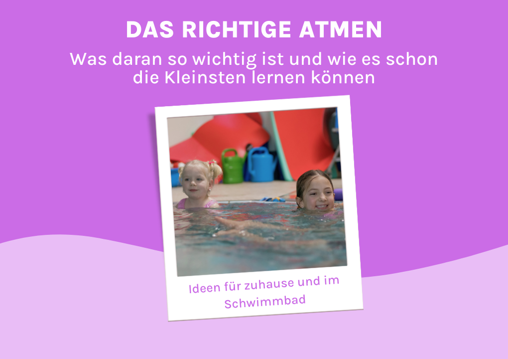 Mädchen schwimmt mit Schimmhilfe im Hallenbad